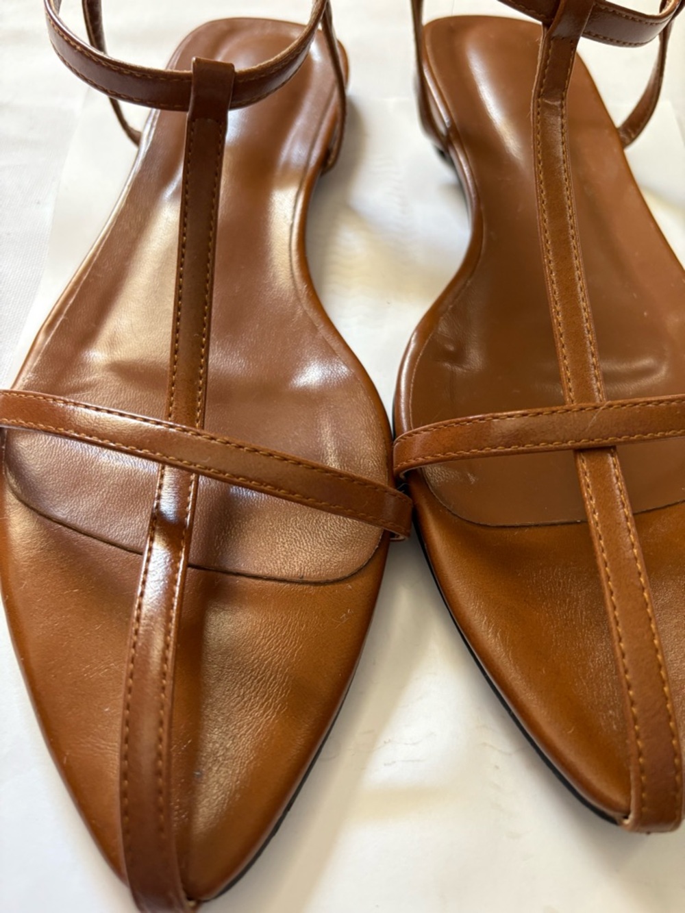 Minimalist Cognac Brown T-Strap Pointed Toe Sandals - Size 9.5 - Picture 2 of 6